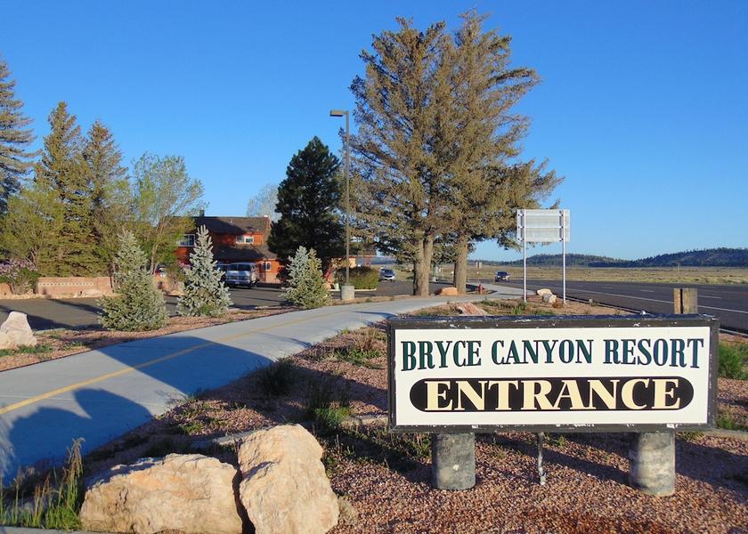 Utah Bryce Canyon Entrance