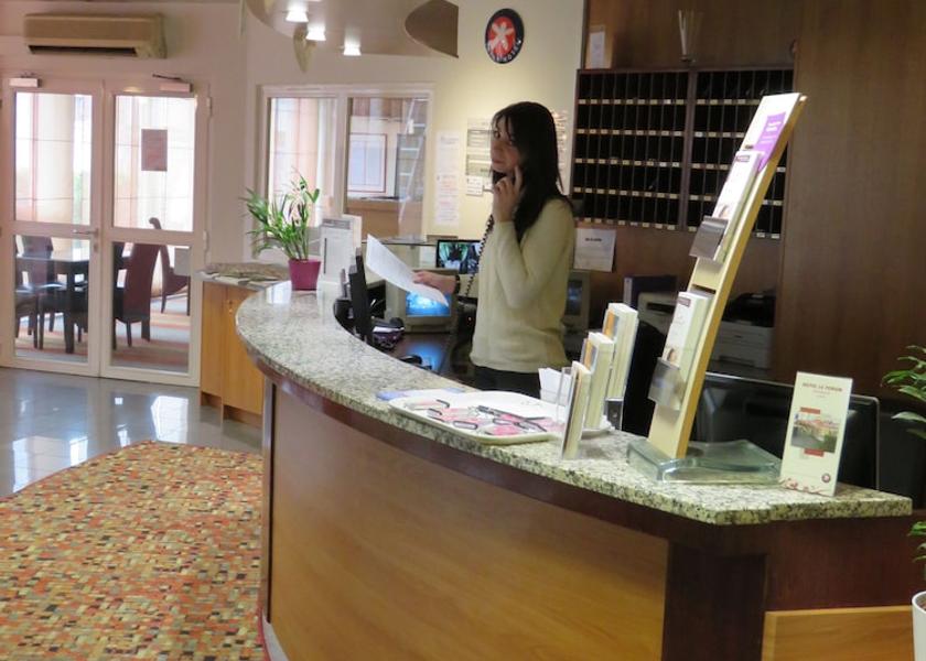 Grand Est Schiltigheim Reception