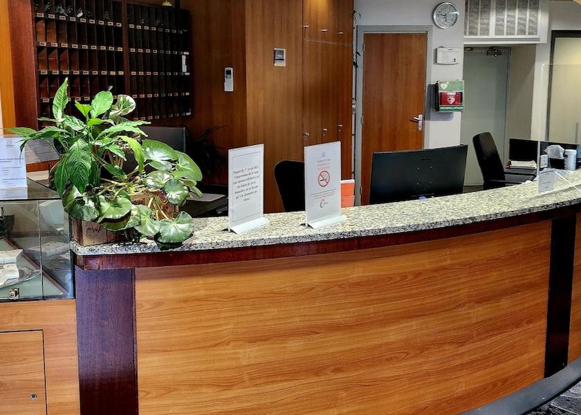 Grand Est Schiltigheim Reception