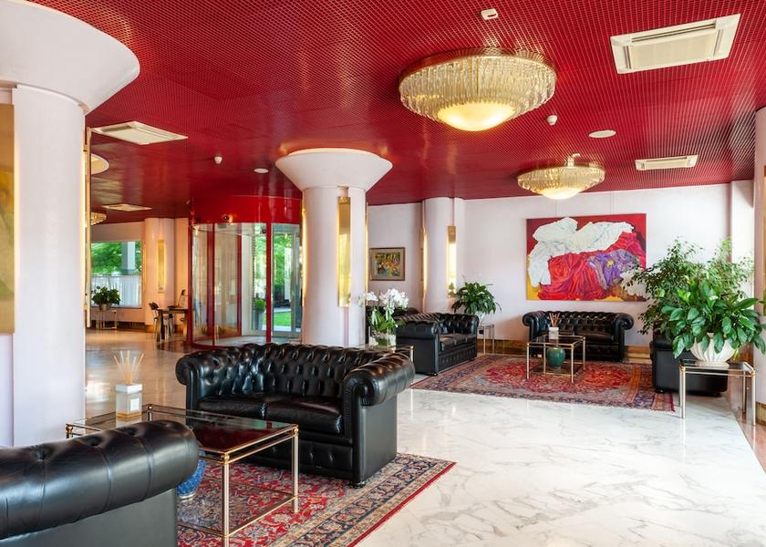 Piedmont Biella Lobby sitting area