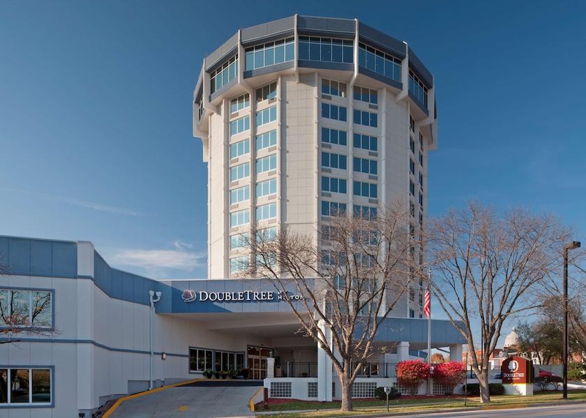 Missouri Jefferson City Exterior Detail