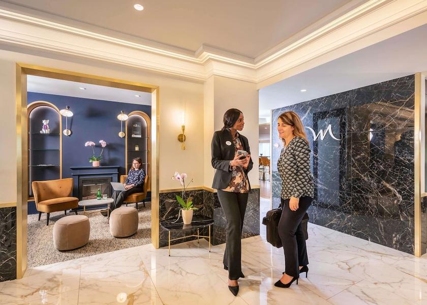 Île-de-France Le Chesnay-Rocquencourt Exterior Detail