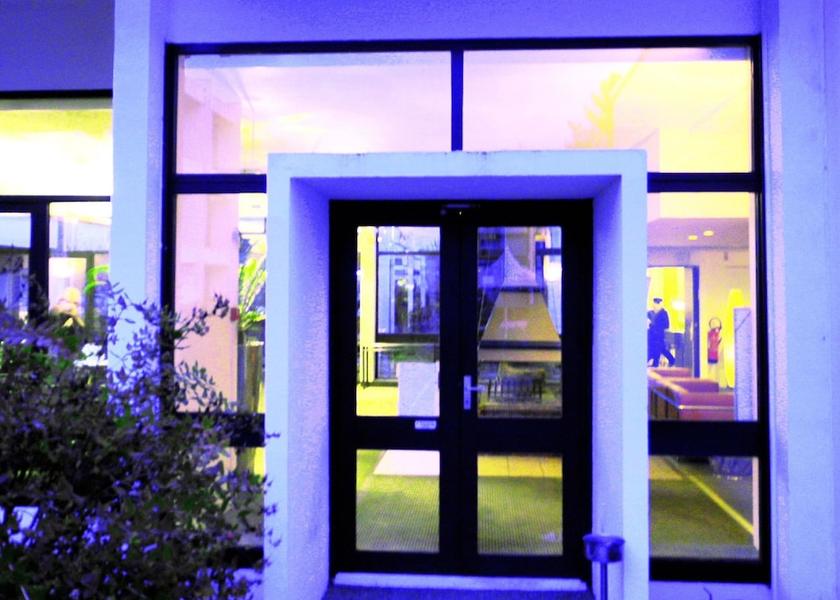 Centre - Loire Valley La Chaussee-Saint-Victor Facade