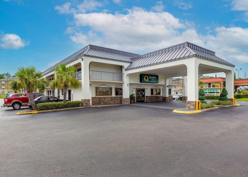 Alabama Mobile Exterior Detail