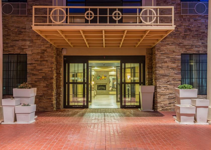 New Mexico Clovis Exterior Detail