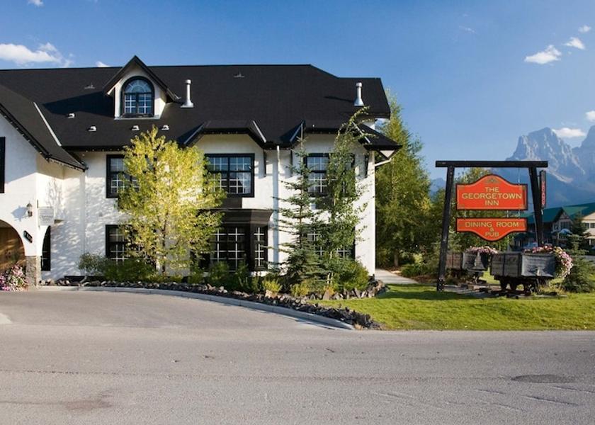 Alberta Canmore Front of property