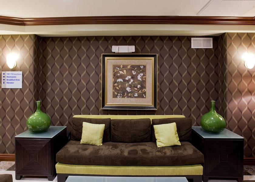 California Woodland Hills Lobby