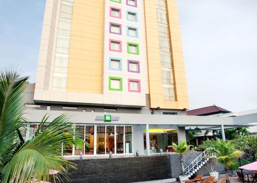 Central Java Solo Facade