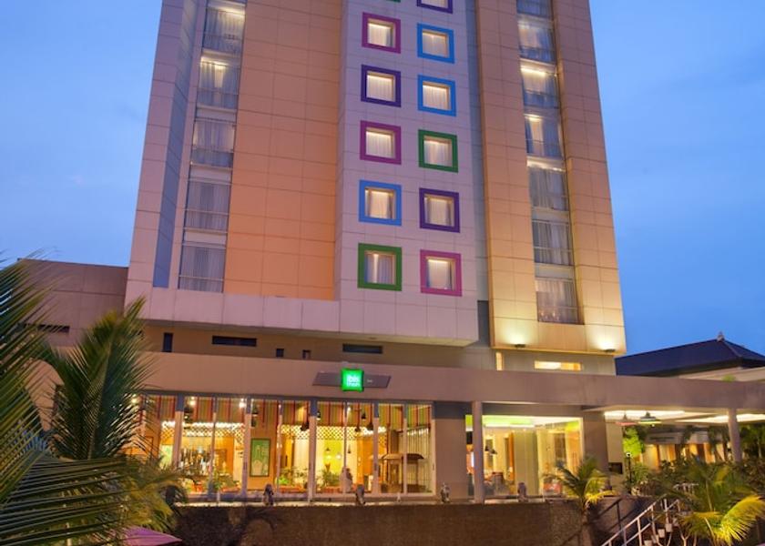 Central Java Solo Facade