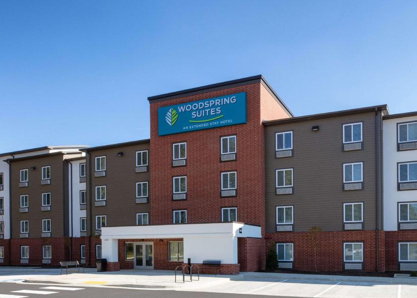 California Bishop Hotel Exterior