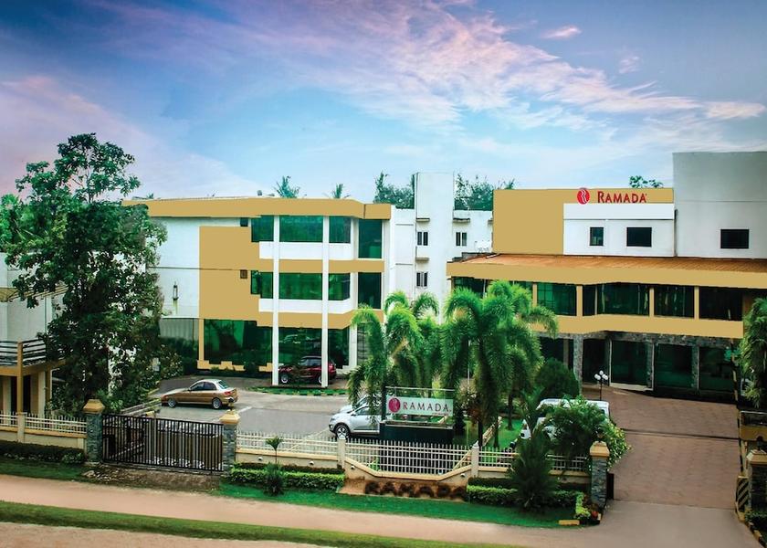 Gampaha District Seeduwa - Katunayake Exterior Detail