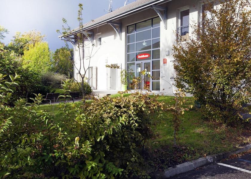 Auvergne-Rhone-Alpes Prevessin-Moens Exterior Detail