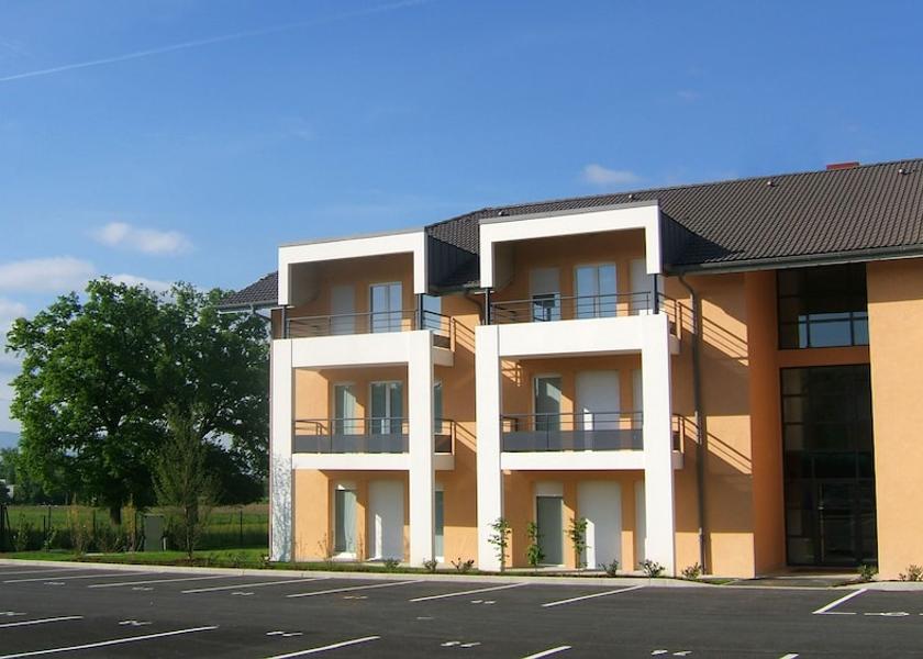 Auvergne-Rhone-Alpes Prevessin-Moens Exterior Detail