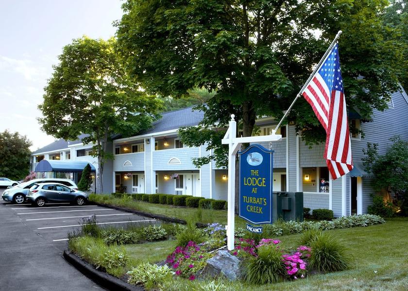 Maine Kennebunkport Facade