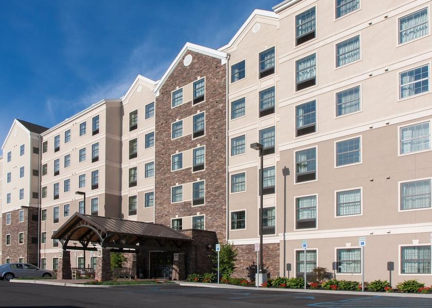 New York West Seneca Exterior Detail