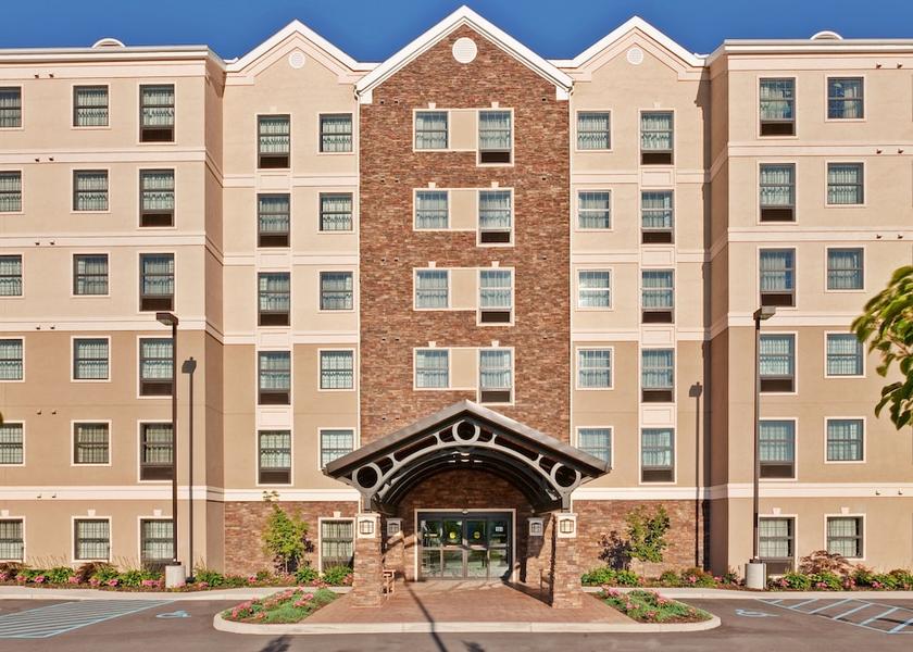 New York West Seneca Exterior Detail