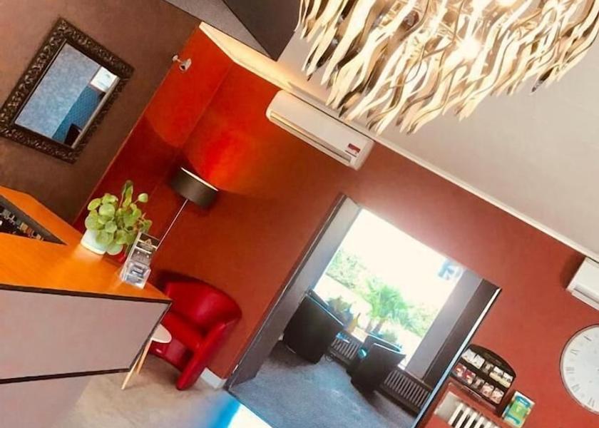 Bourgogne-Franche-Comte Varennes-Vauzelles Reception