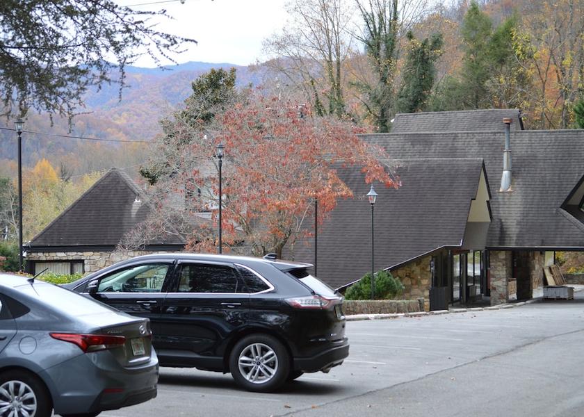 Tennessee Gatlinburg Property Grounds