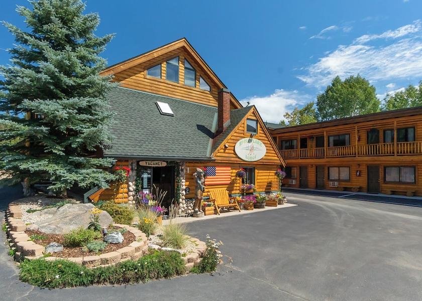 Colorado Grand Lake Front of property