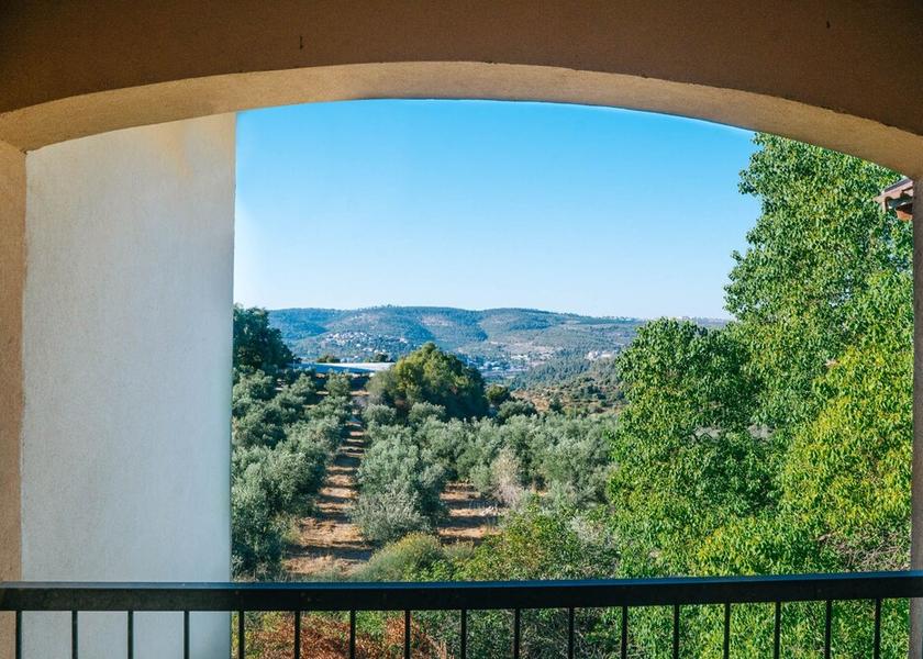  Tzuba Balcony View