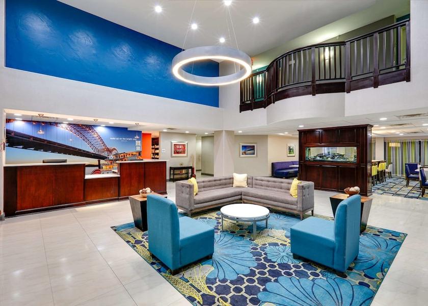 Mississippi Horn Lake Lobby