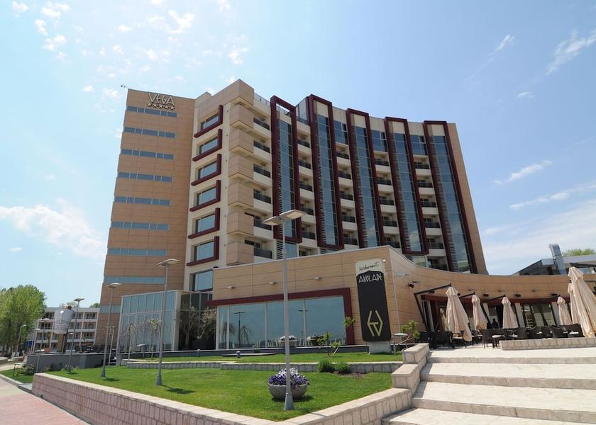  Constanta Exterior Detail