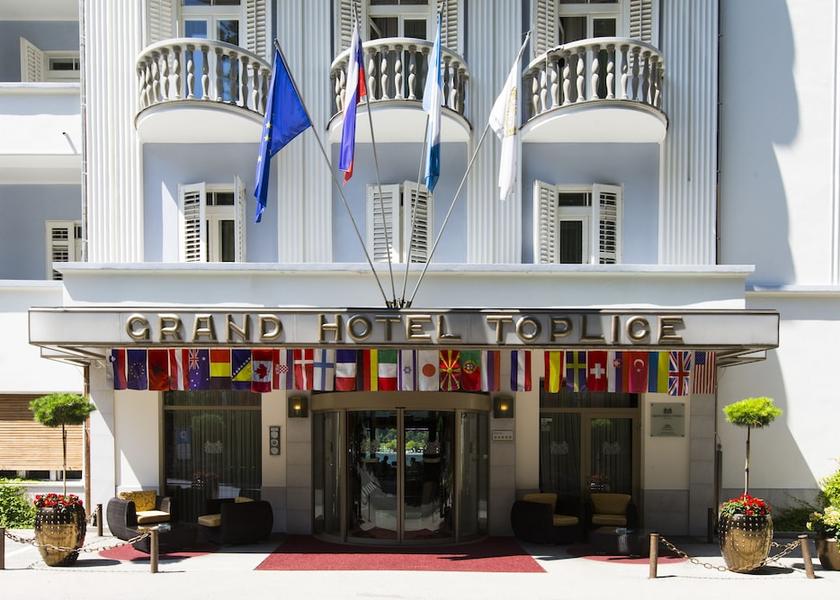  Bled Facade