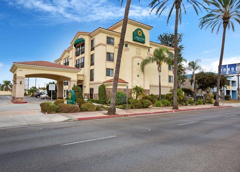 California Hawaiian Gardens Exterior Detail