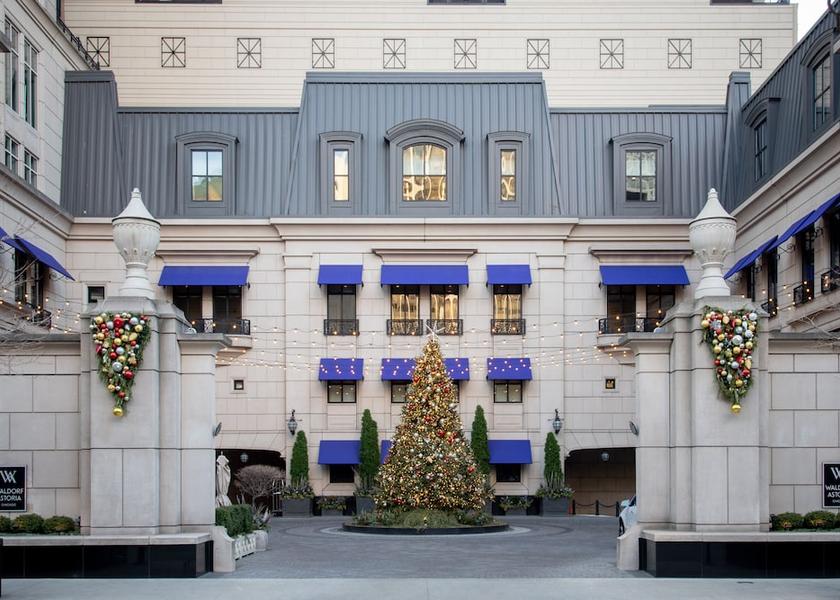 Illinois Chicago Courtyard