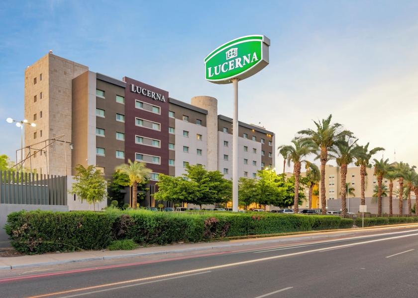 Sonora Hermosillo Front of property - evening/night