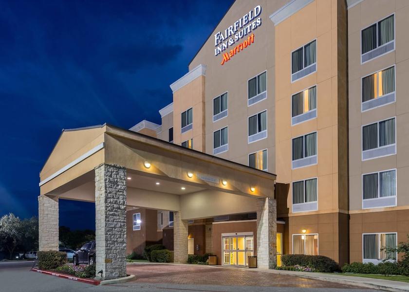 Texas Schertz Exterior Detail