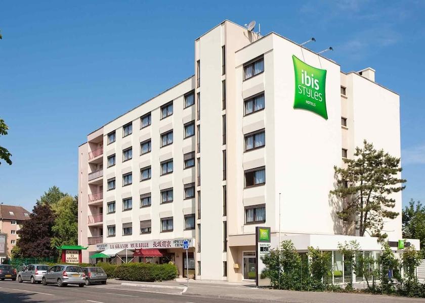 Auvergne-Rhône-Alpes Ambilly Exterior