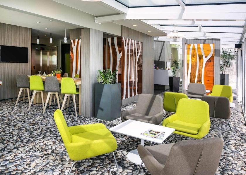 Auvergne-Rhone-Alpes Ambilly Lobby