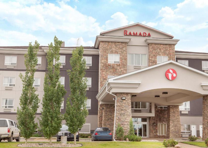 Alberta Camrose Hotel Exterior