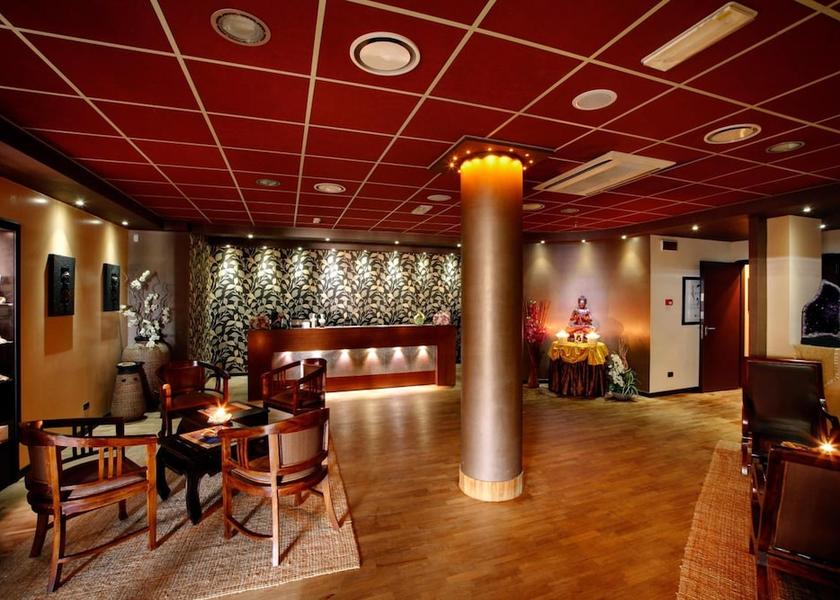 Lombardy Sarnico Lobby