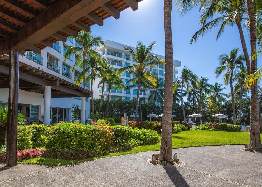 Jalisco Nuevo Vallarta Exterior Detail