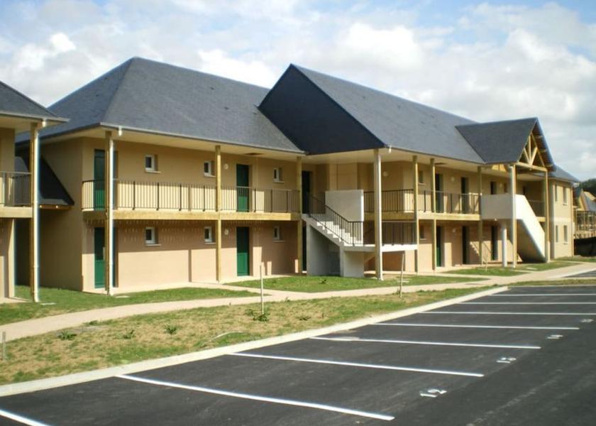 Normandy Equemauville Parking