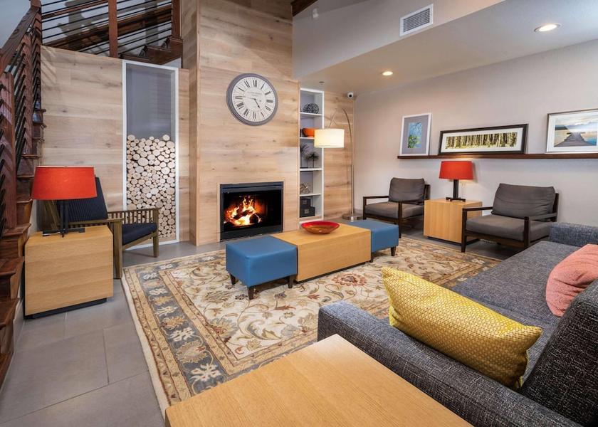 North Carolina Rocky Mount Lobby
