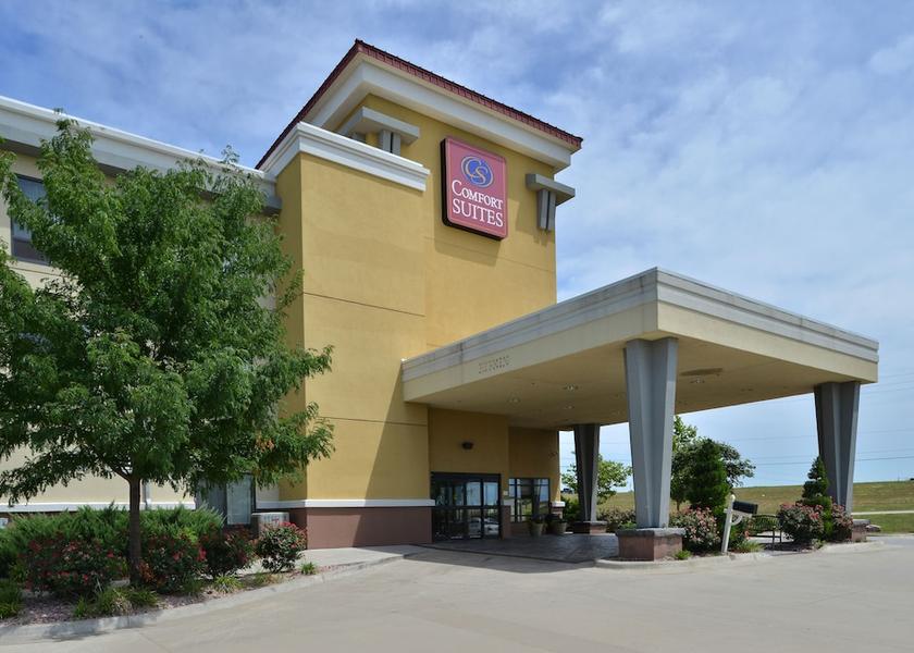 Kansas Salina Exterior Detail