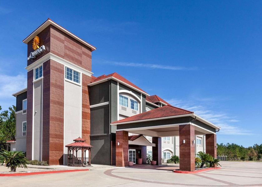 Texas Lumberton Exterior Detail