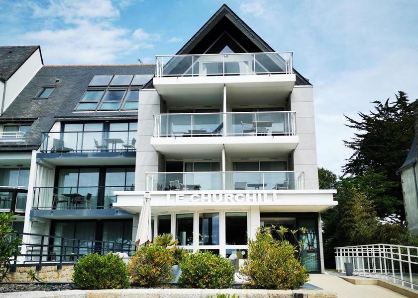 Brittany Carnac exterior view