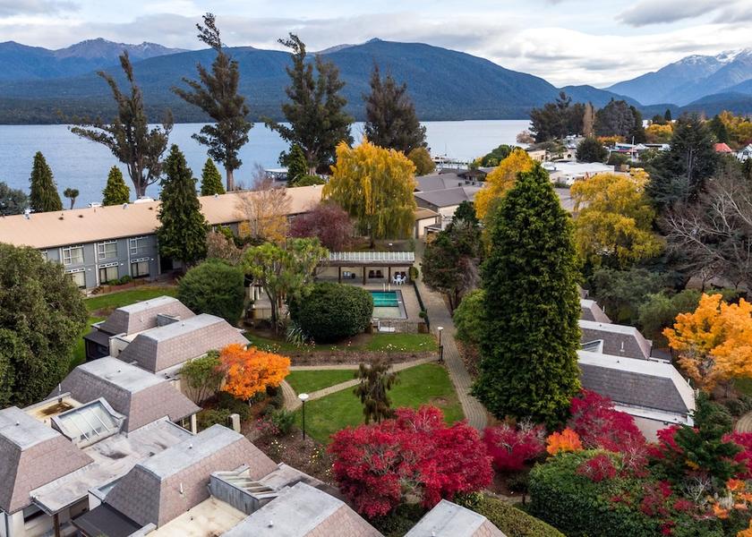Southland Te Anau Exterior detail