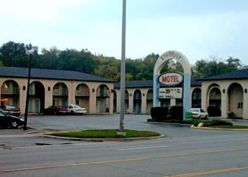 Illinois Naperville Primary image