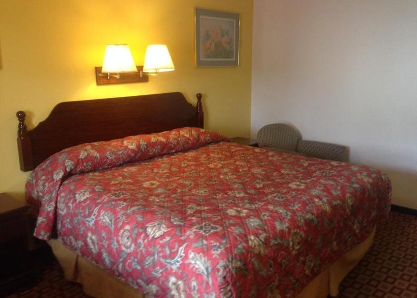 Illinois Naperville Room