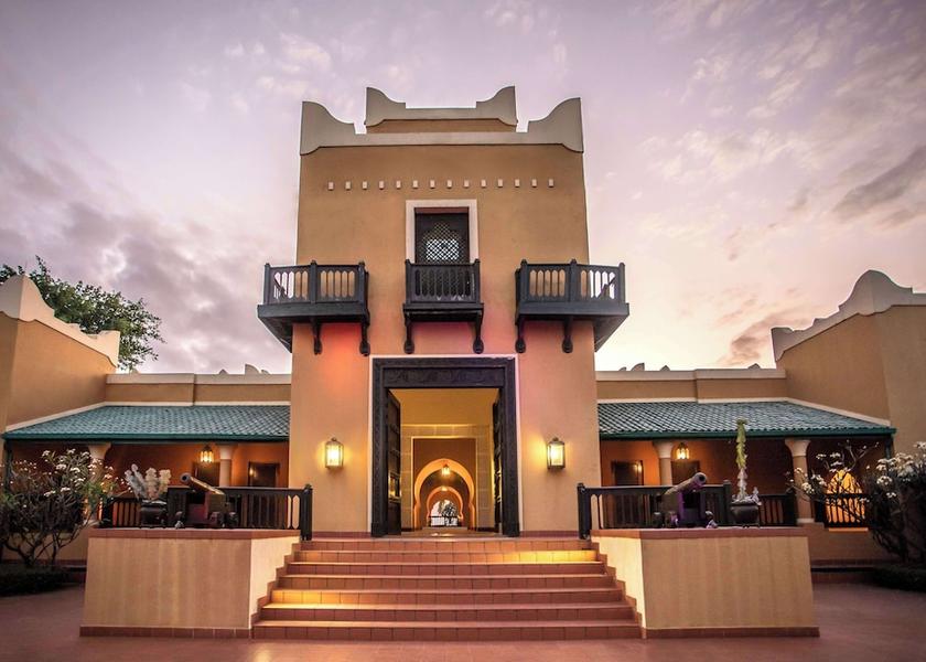  Pemba Exterior Detail