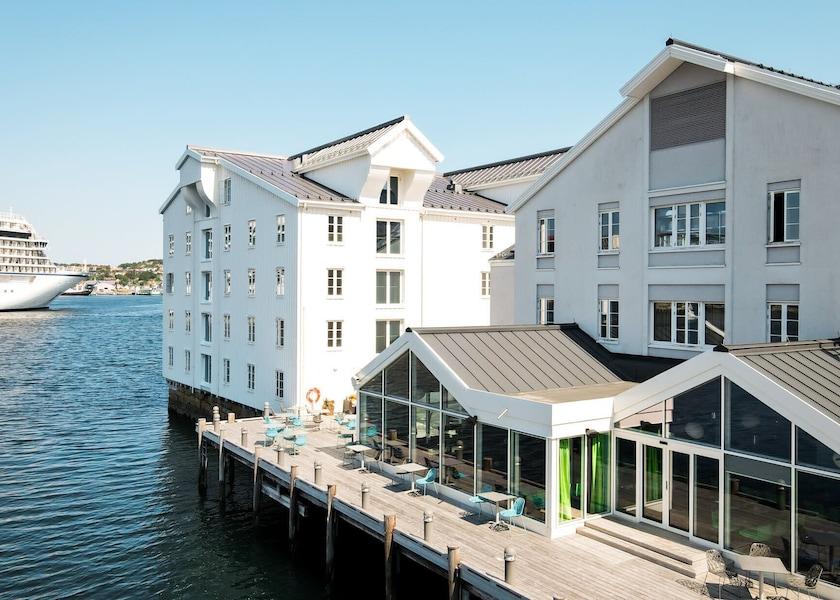 Møre og Romsdal Kristiansund Property entrance