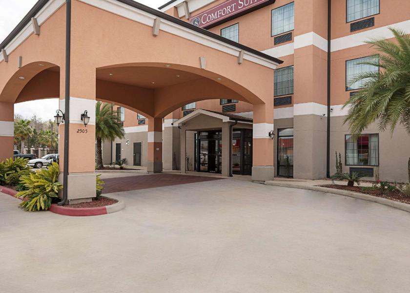 Louisiana Sulphur exterior view