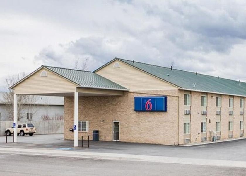 Idaho Rigby Exterior Detail