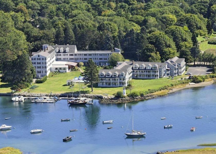 Maine Kennebunkport Property Grounds