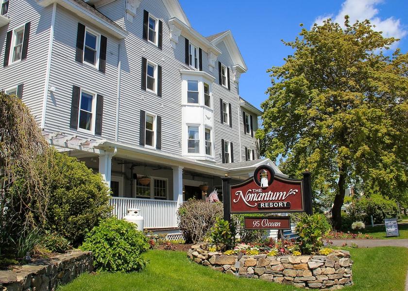 Maine Kennebunkport Facade